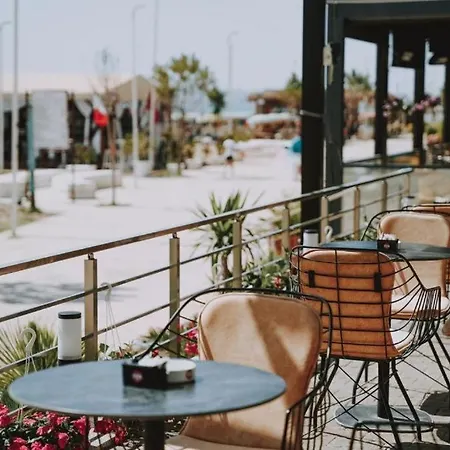 Kojku With Free Private Apartment Durres