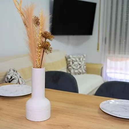 Kojku With Free Private Apartment