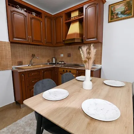Apartment Kojku With Free Private Durrës