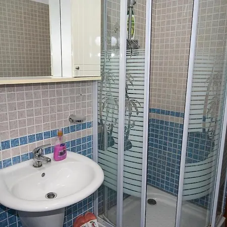 Kojku With Free Private Apartment